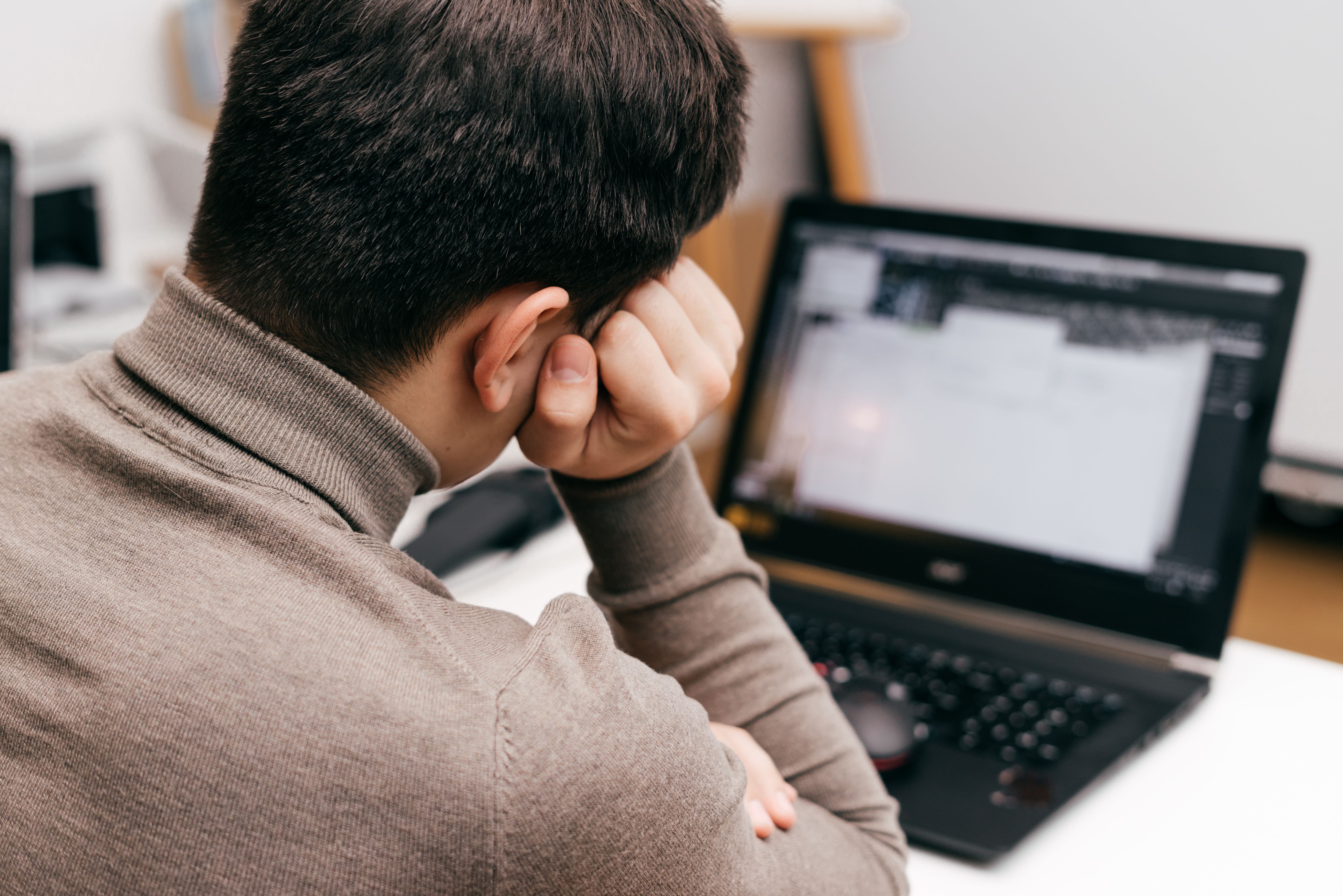Los juegos de suerte y azar operados exclusivamente por internet tendrán un impuesto al consumo del 16 por ciento. Créditos: Freepik 123