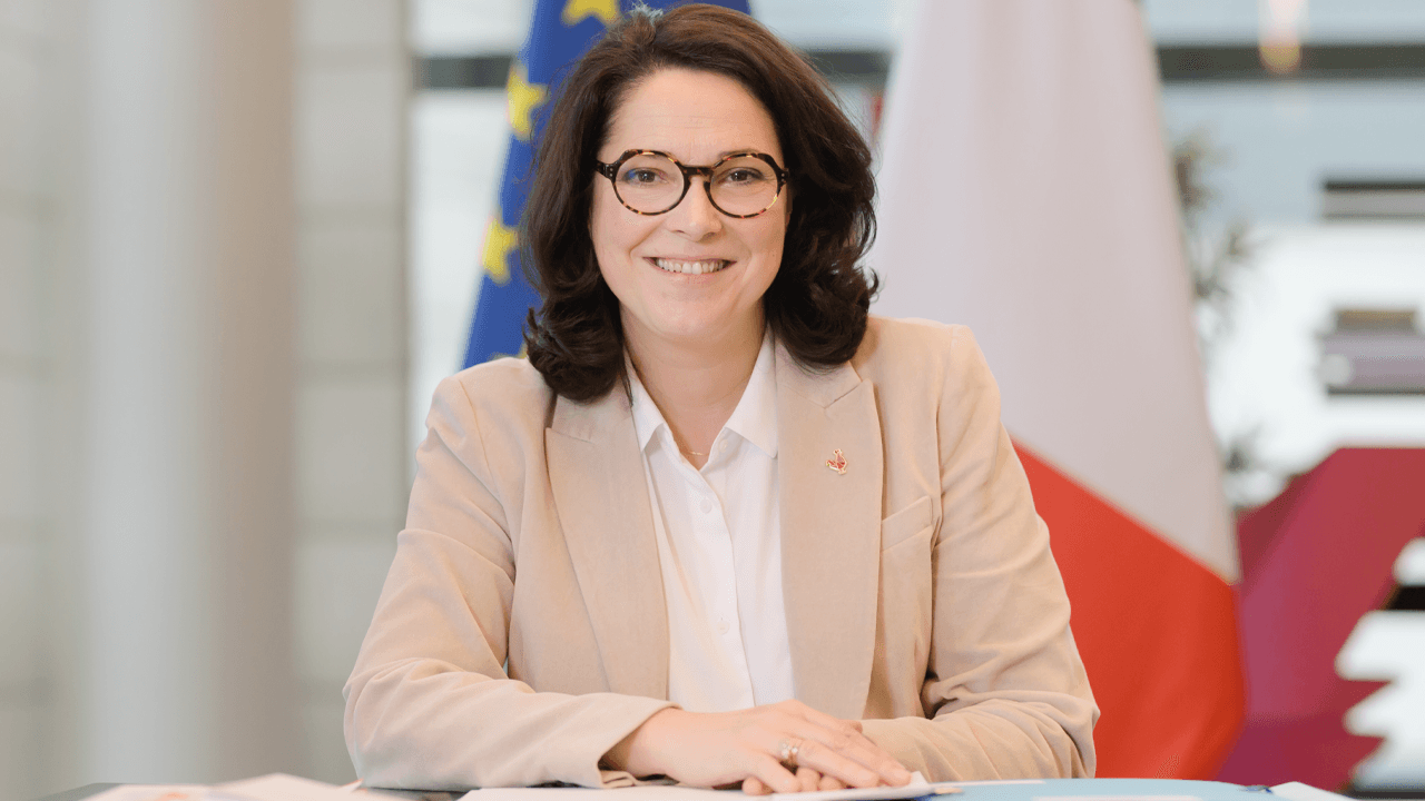 La ministra de Deportes de Francia, Marina Ferrari
