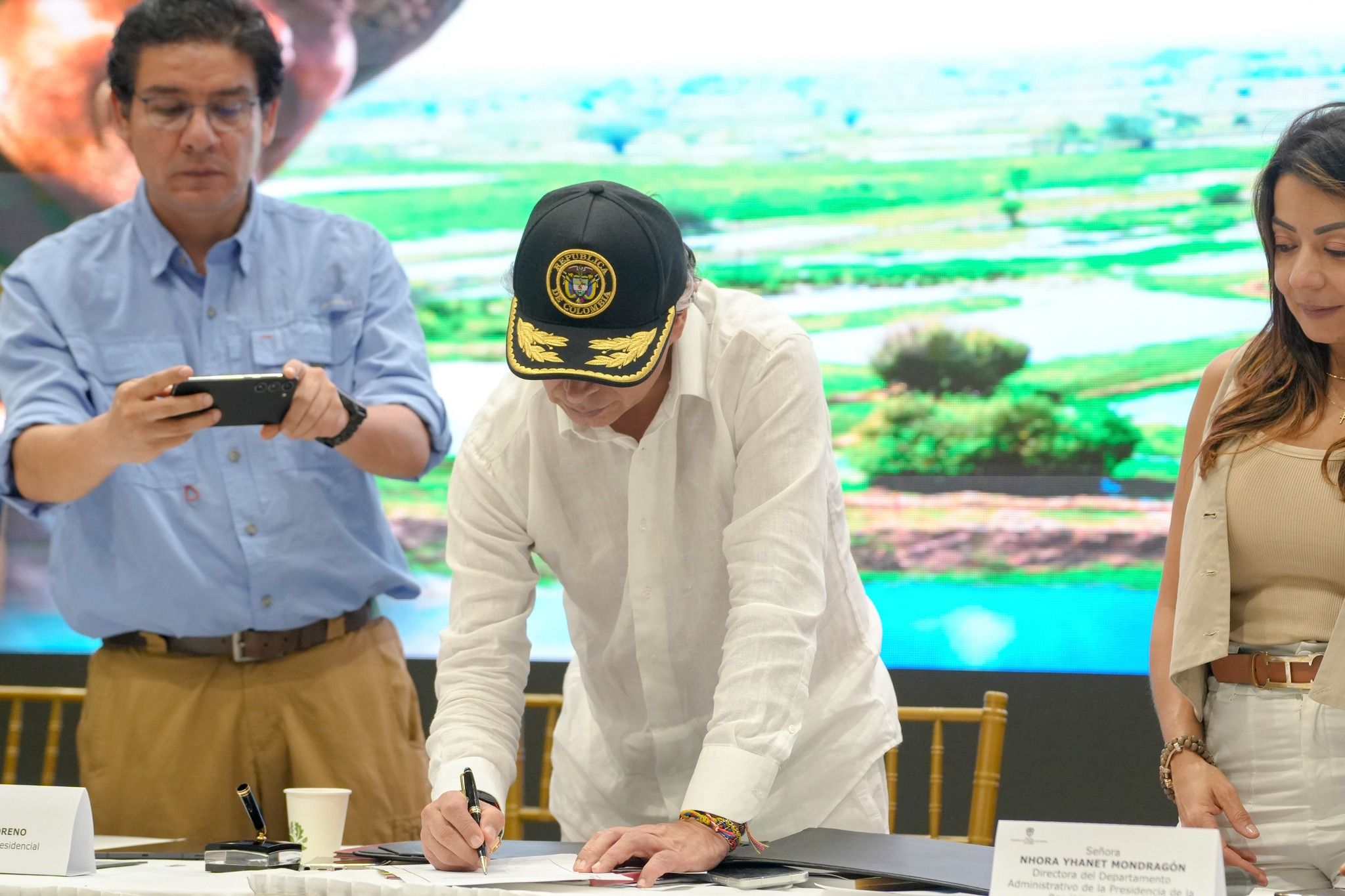 Petro firma 2