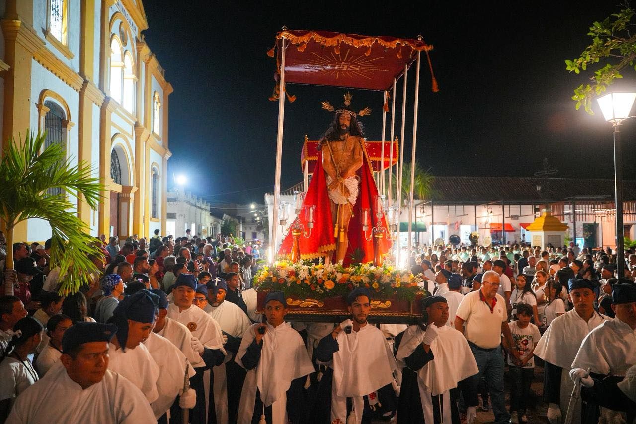 Procesión de Semana Santa en Santa Cruz de Mompox