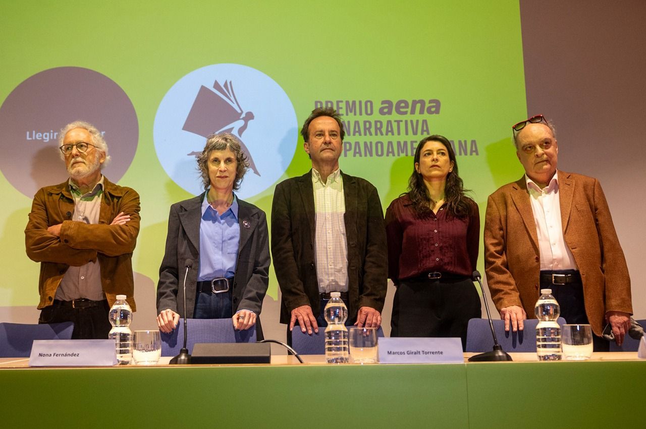 Hector Abad Faciolince, Nona Fernandez, Marcos Giralt, Samanta Schweblin, Enrique Vila-Matas, los finalistas del Premio Aena.