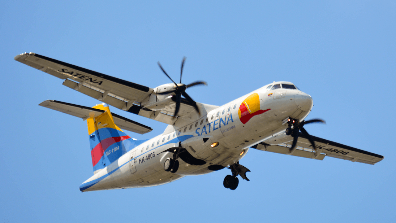Satena avión 2