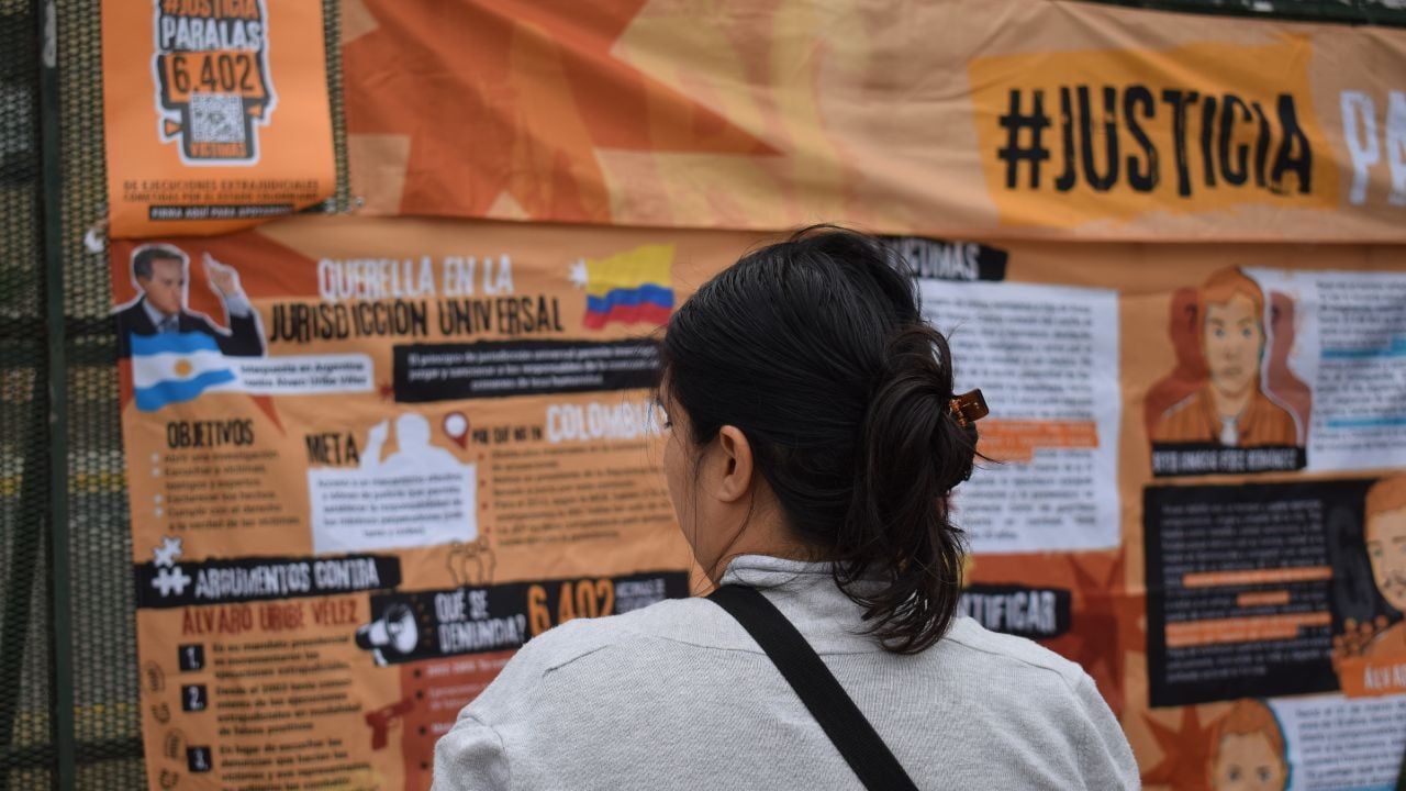 Querella contra el expresidente Uribe en Argentina 5