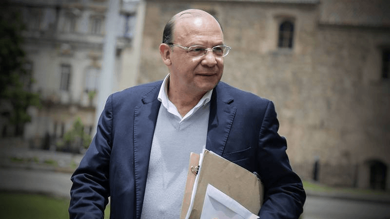 Germán Ávila Plazas, ministro de Hacienda
