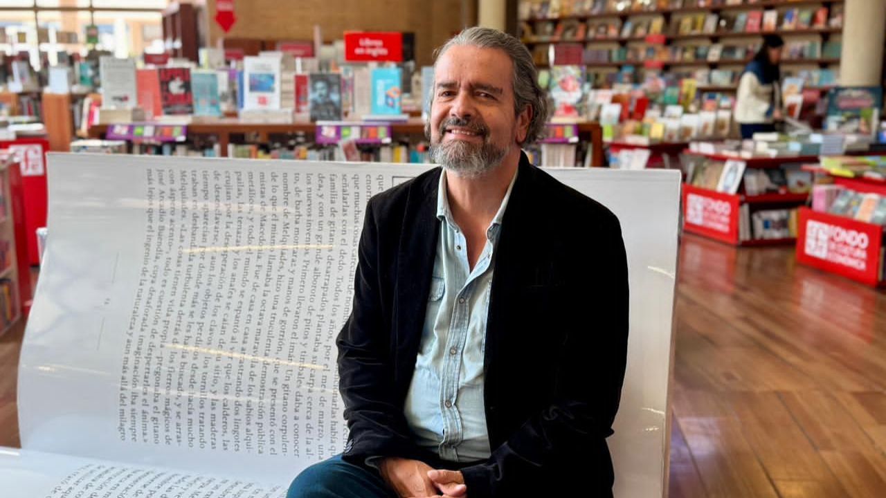 Guido Tamayo, autor de ‘La edad de la niebla’ fondo de cultura