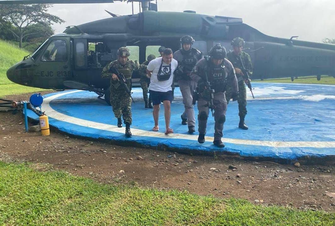 helicóptero alias El MONO