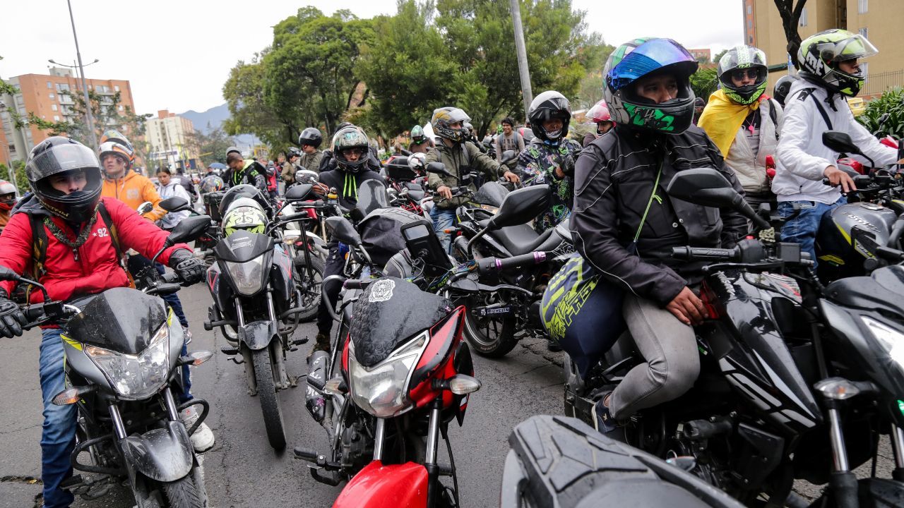 La disputa por los votos de las motociclistas 6