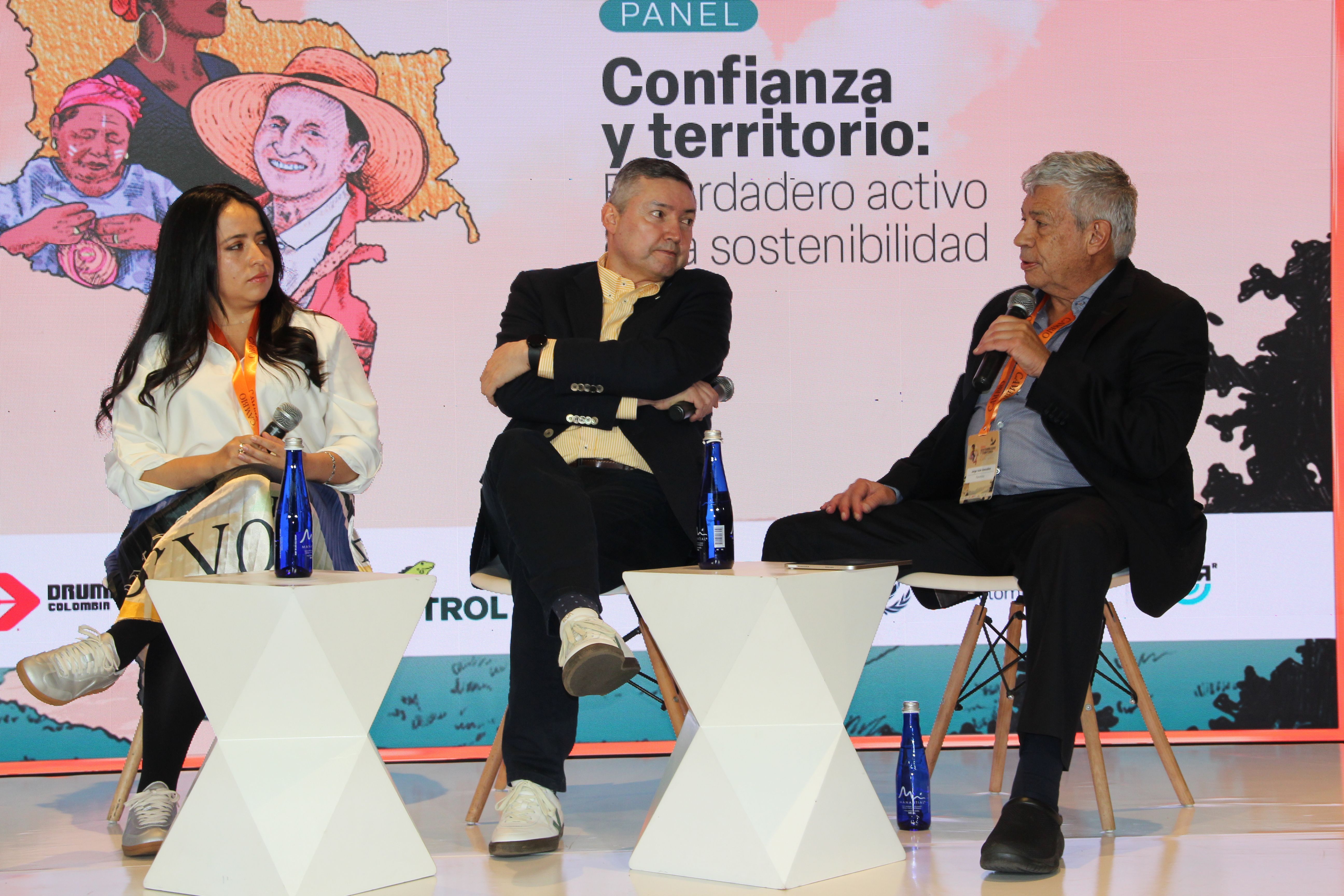Jorge Iván Gonzales, exdirector del DNP, durante foro de CAMBIO interna interna