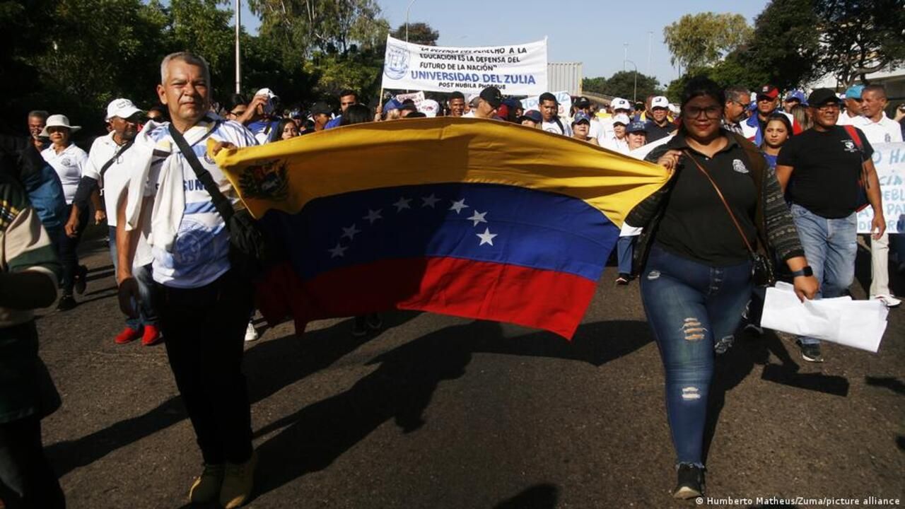 photologuephotos2023-01venezuela_salariosjpg