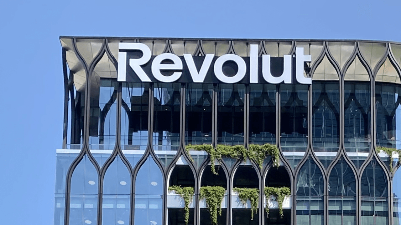 revolut - wikicommons.png